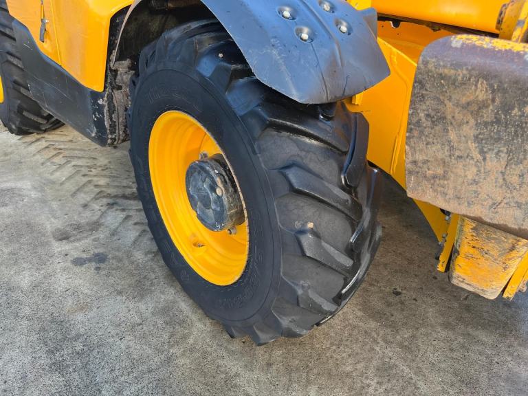 219 JCB 540V140 hi viz telly handler 14 meter with air conditioning 