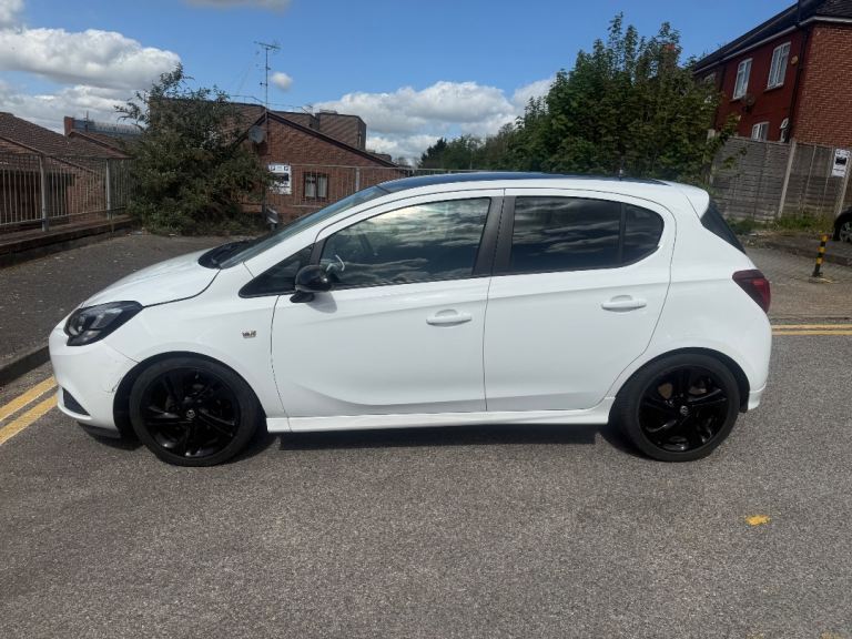 Vauxhall Corsa 1.4 petrol LIMITED edition 5 DOOR manual 