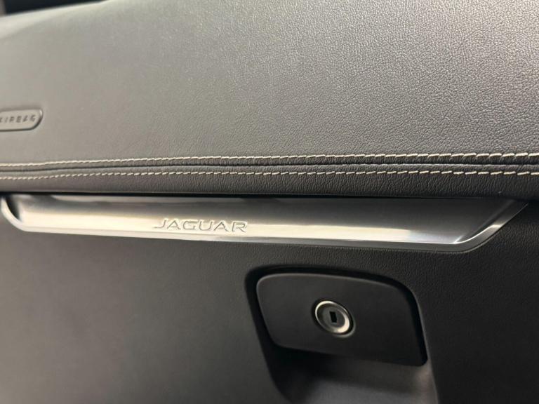 2019 Jaguar F-Pace 2.0 D180 R-Sport SUV 5dr Diesel Auto AWD Euro 6 (s/s) (180 ps) ESTATE Diesel A...