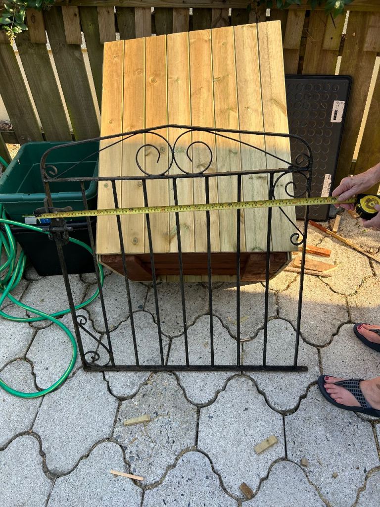 Wrought Iron Garden Gate – Black, Good for Upcycling
