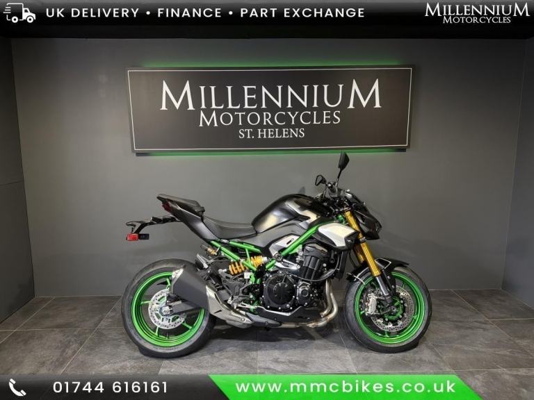 KAWASAKI Z900 SE OHLINS AND BREMBOS MODEL SUPER NAKED MOTORCYCLE