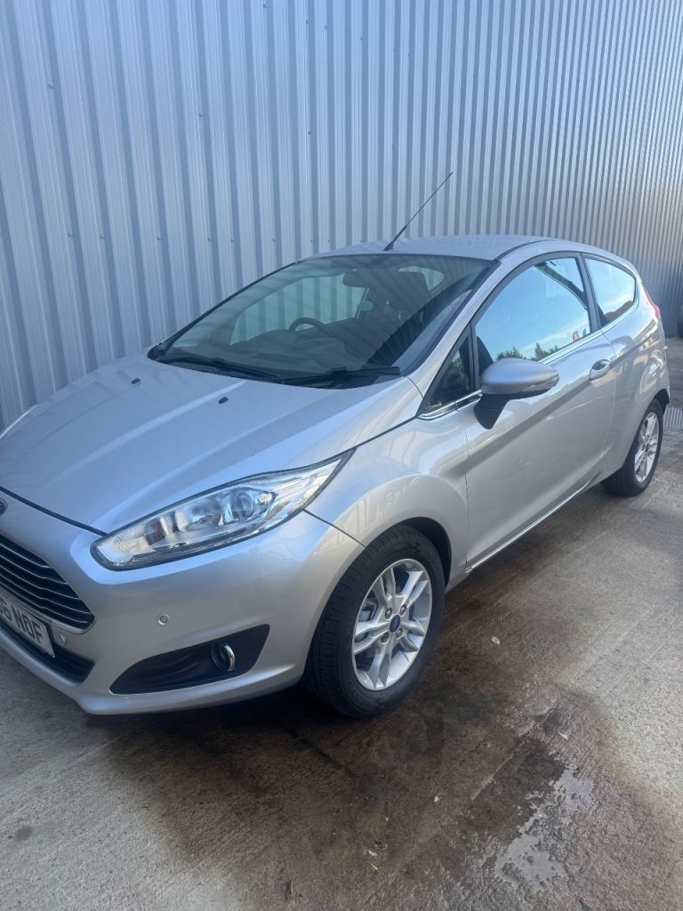 Ford, FIESTA, Hatchback, 2017, Manual, 1241 (cc), 3 doors