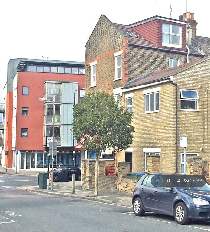 2 bedroom flat in Denham Street, London, SE10 (2 bed) (#2805099)