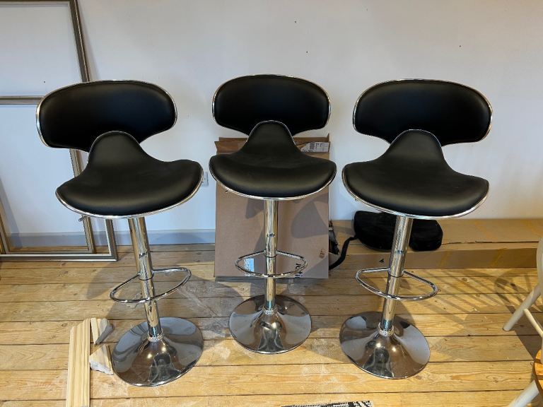 Gas Bar Stool Kitchen Stool Set Of Three Lovely Condition Fully Working