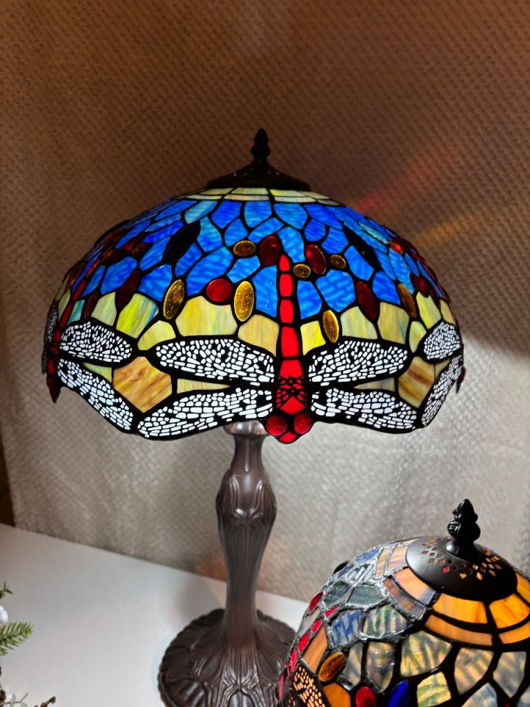2 Tiffany Style Lamps