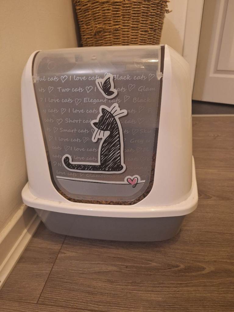 Cat litter box