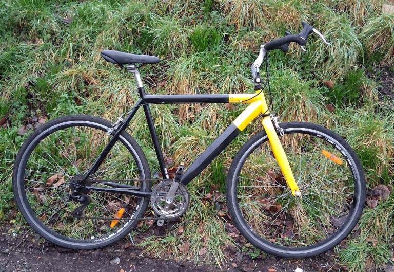 Lovely large hybrid road bike