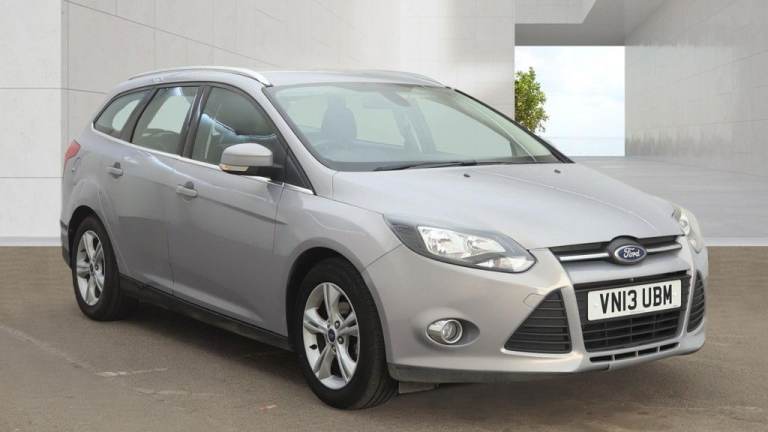 2013 Ford Focus Rare ESTATE AUTOMATIC 2013 newer shape Zetec model