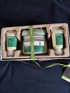 Boots Botanics Pamper Box Gift Set - New