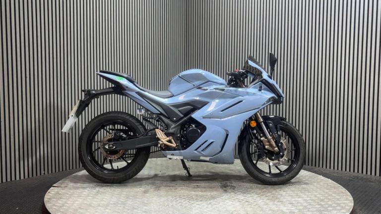 Sinnis GPX 125 Super Sports Petrol Manual Euro 5 (12 ps)