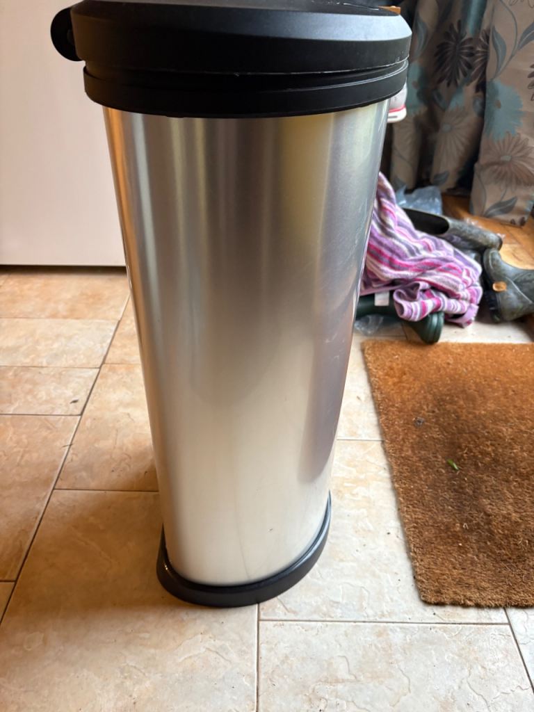Brabantia Silver Pedal Bin – Good Condition