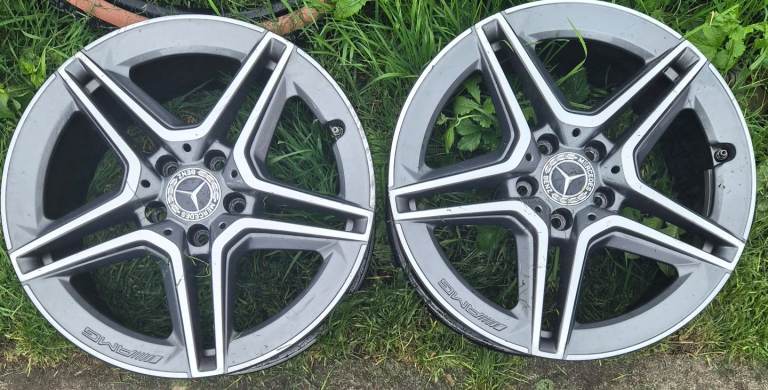 2 x MERCEDES AMG ALLOYS 18" 7.5J ET49 