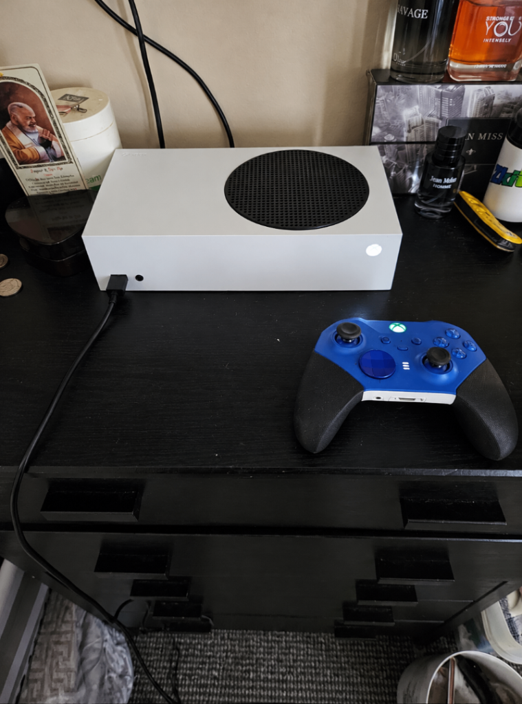 Xbox Series S Console with elite series 2 controller 