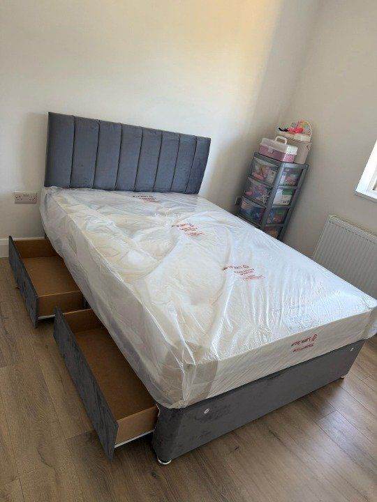 Luxury & Stylish 5ft King Size Divan bed with mattress & Drawers || 30% Discount + Free Delivery 