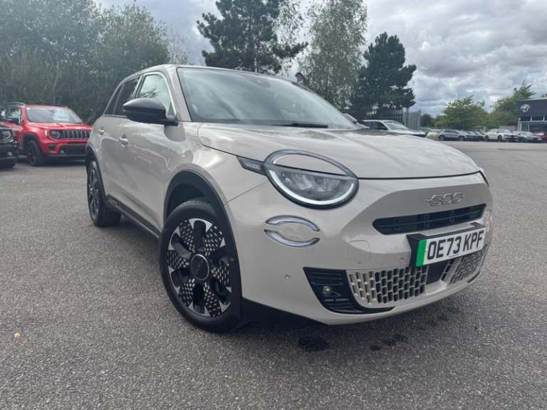 2024 Fiat 600e 54kWh La Prima Auto 5dr Automatic SUV Electric Automatic