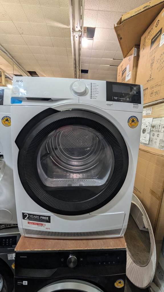 AEG WHITE 8KG HEAT PUMP TUMBLE DRYER-SENSOR DRY-DELAY START-MIX DRY-EFFICIENT-ECO DRY-NEW GRADED