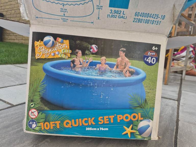 SOLD > 10ft quick set pool only used once