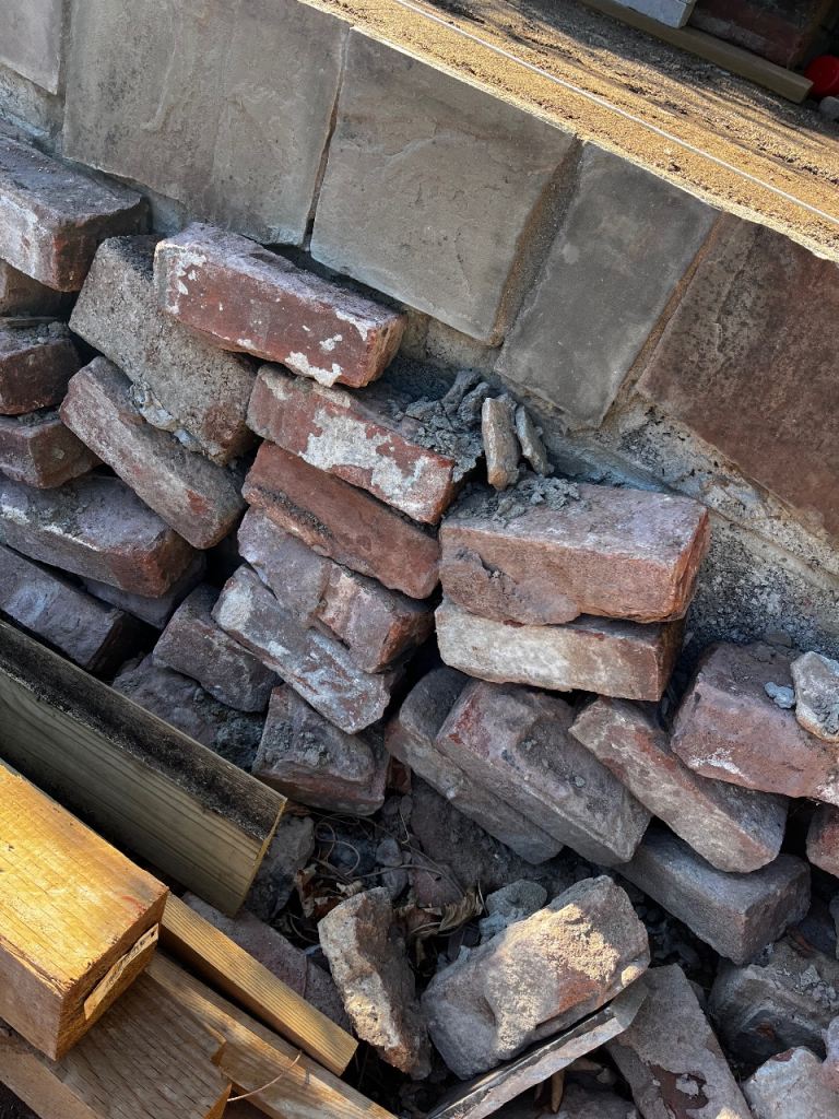 Reclaimed Red Bricks for Garden or Building Projects
