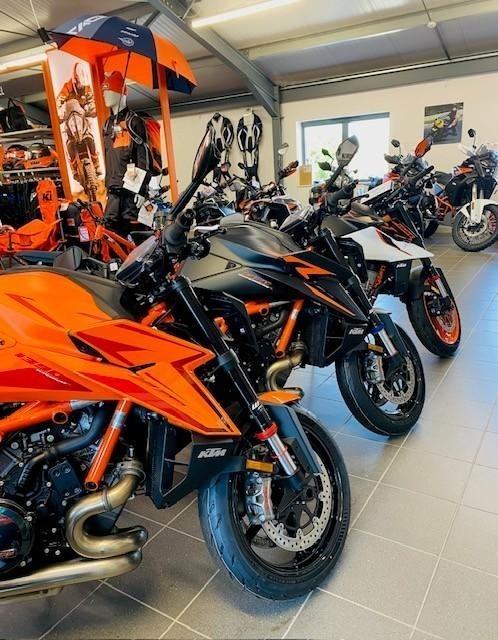 KTM 1390 SUPER DUKE R, 2026, BRAND NEW, IN STOCK NOW. INCLUDING TECH PACK