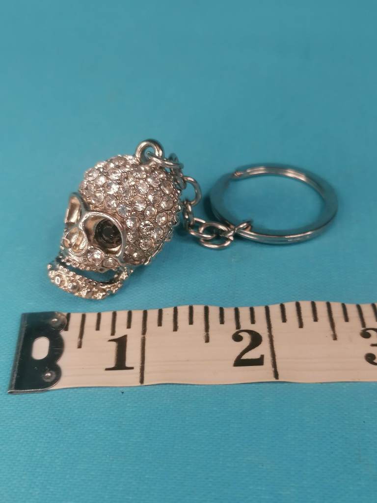 Brand new, Skull Keychain with Cubic Zirconia Rhinestones