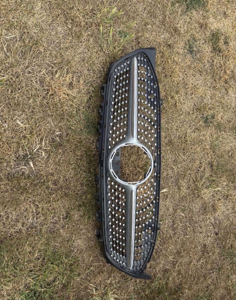 Mercedes cla 2020 genuine front grill