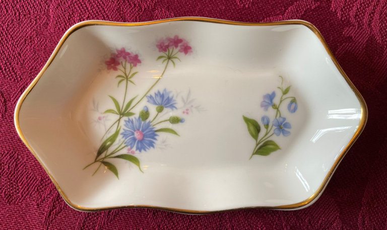 Trinket Dish / Tray Crown Staffordshire Fine Bone China Wild Flowers BNIB
