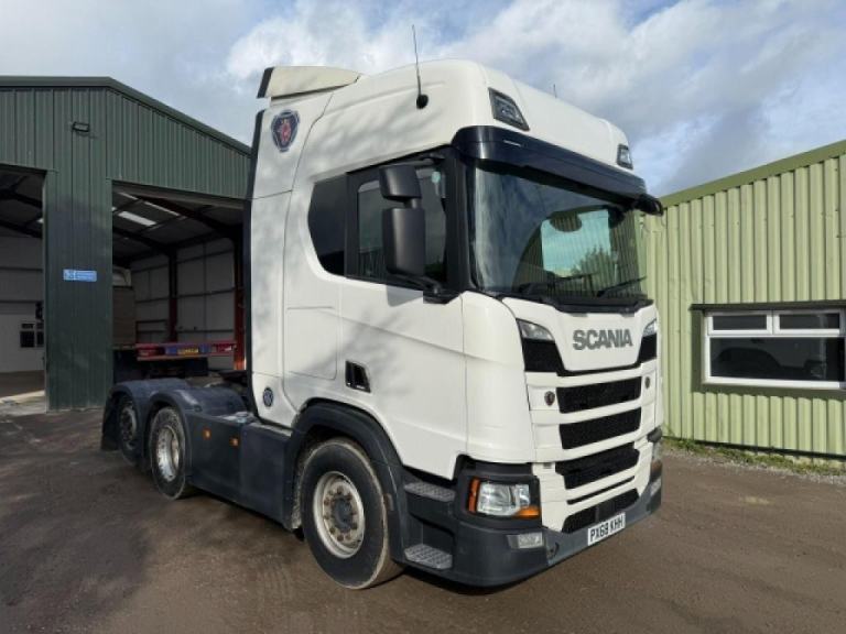 SCANIA R450 6x2 REAR LIFT TRACTOR UNIT WITH PTO