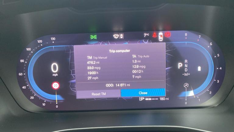 2024 Volvo XC40 2.0 B3P Ultra Dark 5dr Auto ESTATE PETROL Automatic