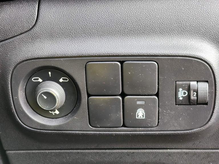 2021 Citroen C3 1.2 PureTech Shine Plus Euro 6 (s/s) 5dr HATCHBACK Petrol Manual