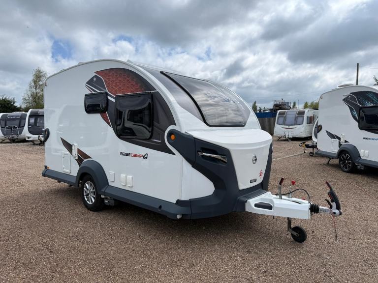 2021 SWIFT BASECAMP 4 - 4 BERTH TOURING CARAVAN - END DINETTE/BUNKS