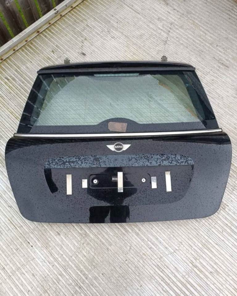 Mini R56 Tailgate midnight black