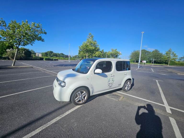 Nissan, CUBE, Hatchback, 2010, Manual, 1598 (cc), 5 doors