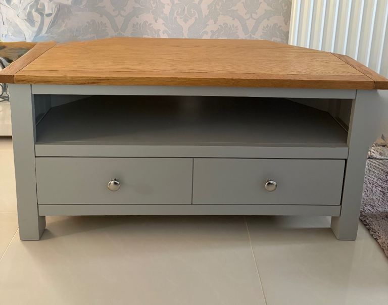  Farro Grey 90cm Corner TV Unit - Fully Assembled - Painted with Oak Top By Roseland Furniture
