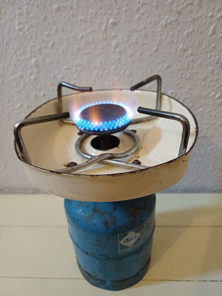 Campingaz Cooking Stove with Bottle takes camping gas 901 904 907 refillable bottles camping cooker