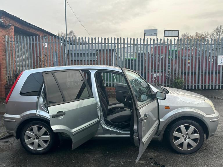 2004 Ford Fusion 1.6 + 5dr Auto HATCHBACK Petrol Automatic