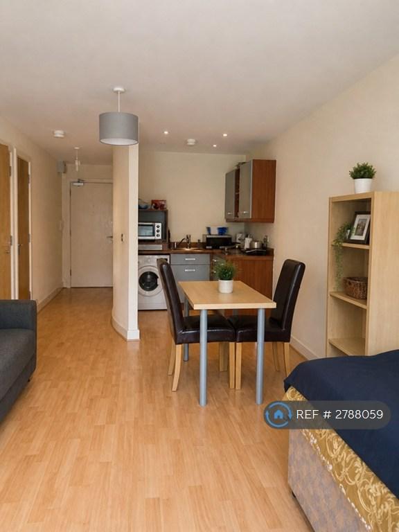 1 bedroom flat in The Base, Birmingham, B16 (1 bed) (#2788059)