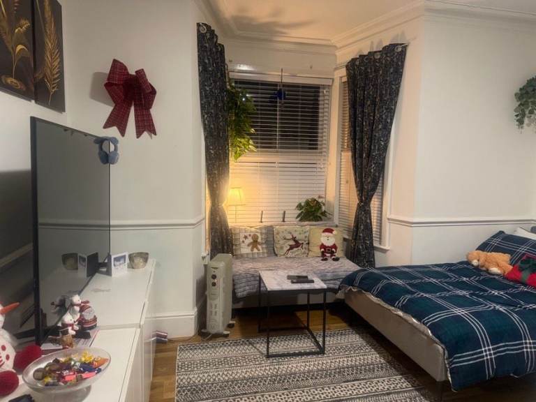 studio flat for rent SL6 8QR