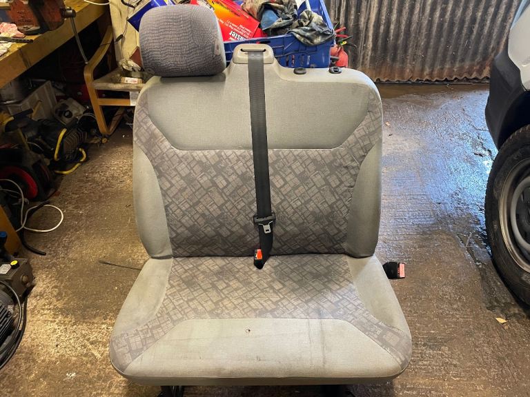 Rear van seats crew van Vivaro traffic transit transporter day van camper 