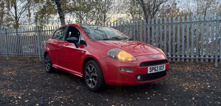 2013 Fiat Punto 1.4 Sporting 5dr HATCHBACK PETROL Manual