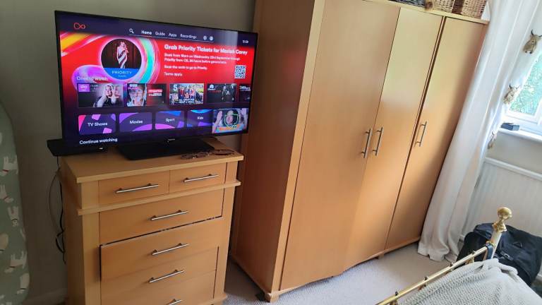 Free - bedroom furniture set