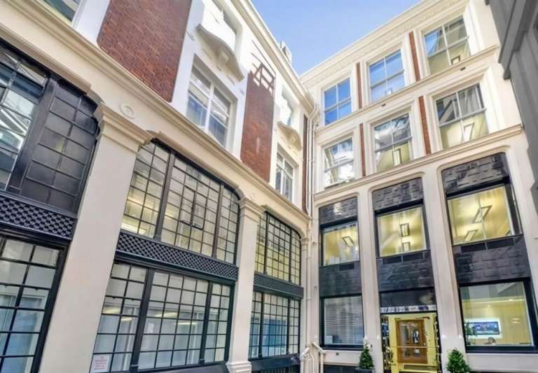 *Bank* Private Serviced Offices: Units for 3 to 247 desks to rent EC3V