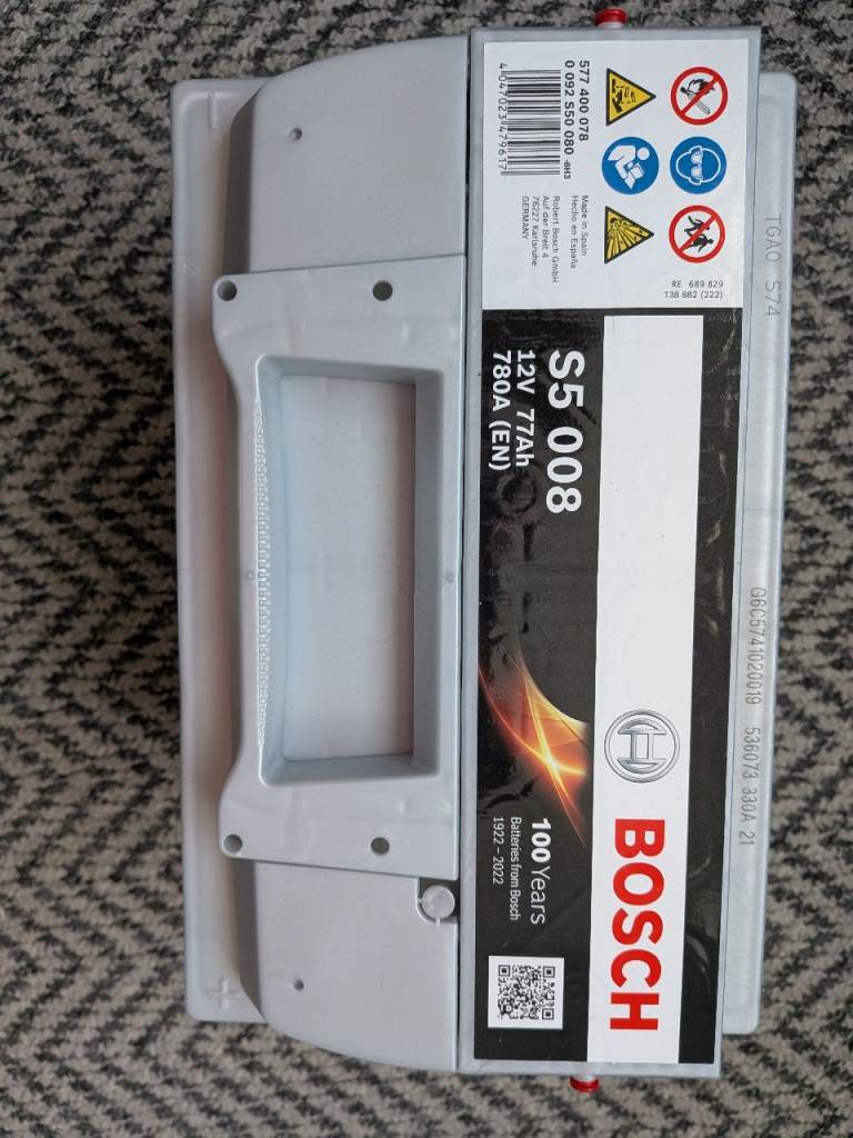 096 Bosch car battery
