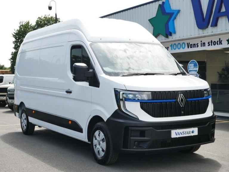 76 RENAULT MASTER LH35 2.0 BLUEDCI 150 BHP LONG HIGH ROOF ADVANCE EDITION