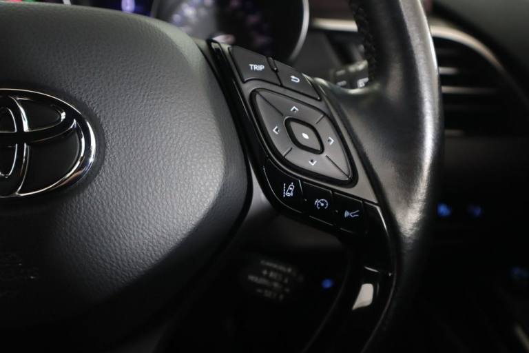 2017 Toyota C-HR 1.8 VVT-h Excel SUV 5dr Petrol Hybrid CVT Euro 6 (s/s) (122 ps) HATCHBACK PETROL...