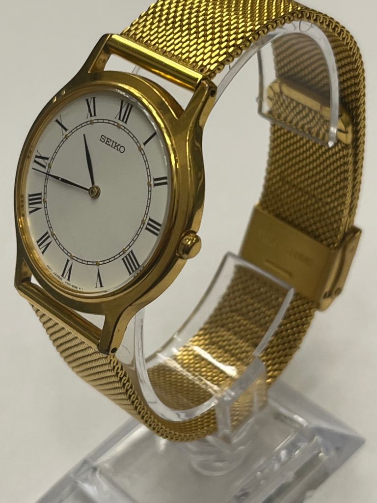 Vintage Seiko quartz v700-8a13