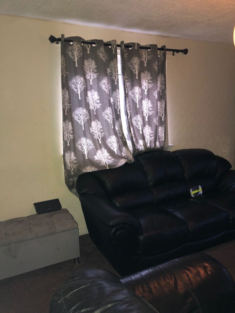 Fully Furnished One Bed Ground Floor Flat with Private Garden in Clermiston