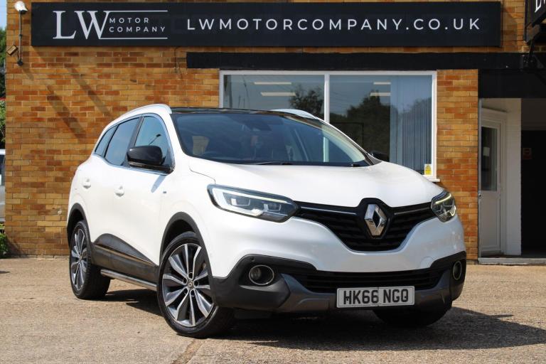 2017 Renault Kadjar 1.2 TCe Signature S Nav Euro 6 (s/s) 5dr HATCHBACK Petrol Manual