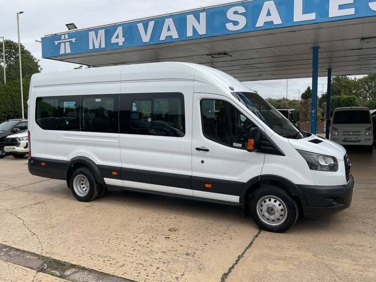 2026 Ford Transit 2.2 TDCi 460 HDT Trend 17 Seat Minibus Minibus Diesel Manual