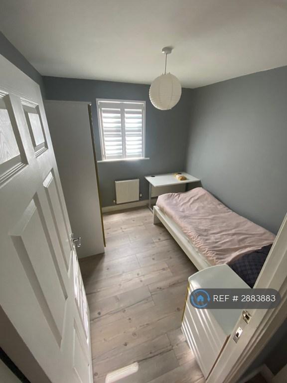 1 bedroom in Heraldry Way, Exeter, EX2 (#2883883)