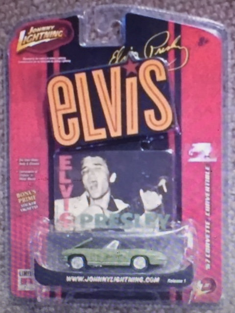 V.RARE: Elvis Toy Car Johnny Lightning 1967 Corvette Convertible **BRAND NEW**